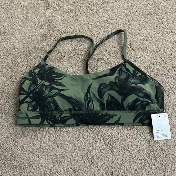 lululemon athletica Other - NWT Lululemon Flow Y Bra Botanical Bloom Green Twill Size 12 Nulu Fabric